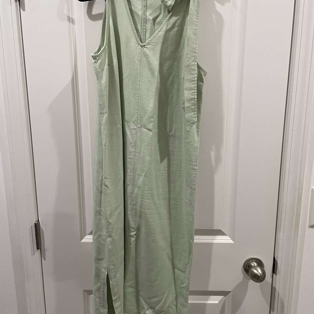 Elegant Green Midi Dress